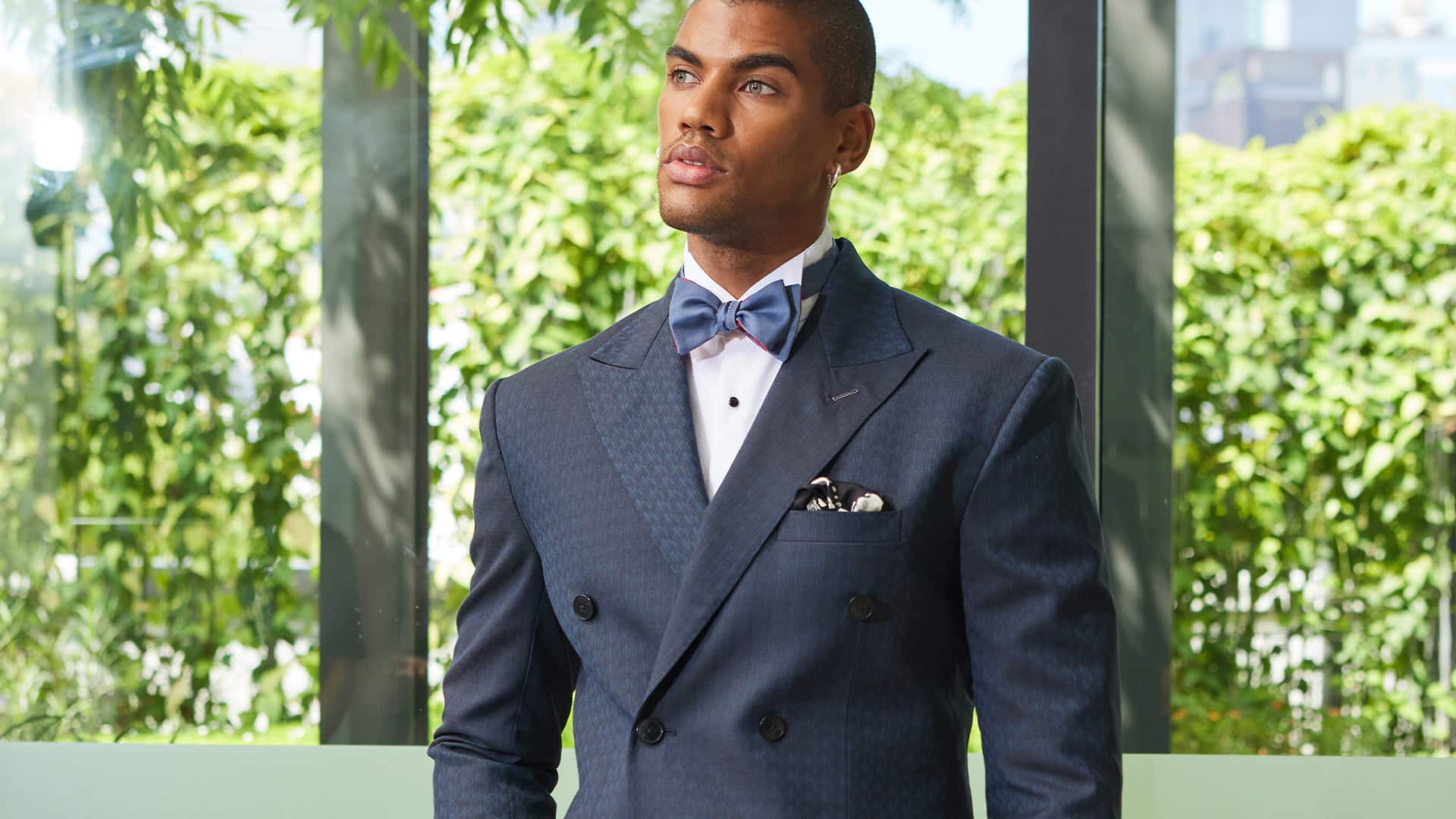 OP2543 Prism is a different take on the tuxedo, giving it a more contemporary attitude.