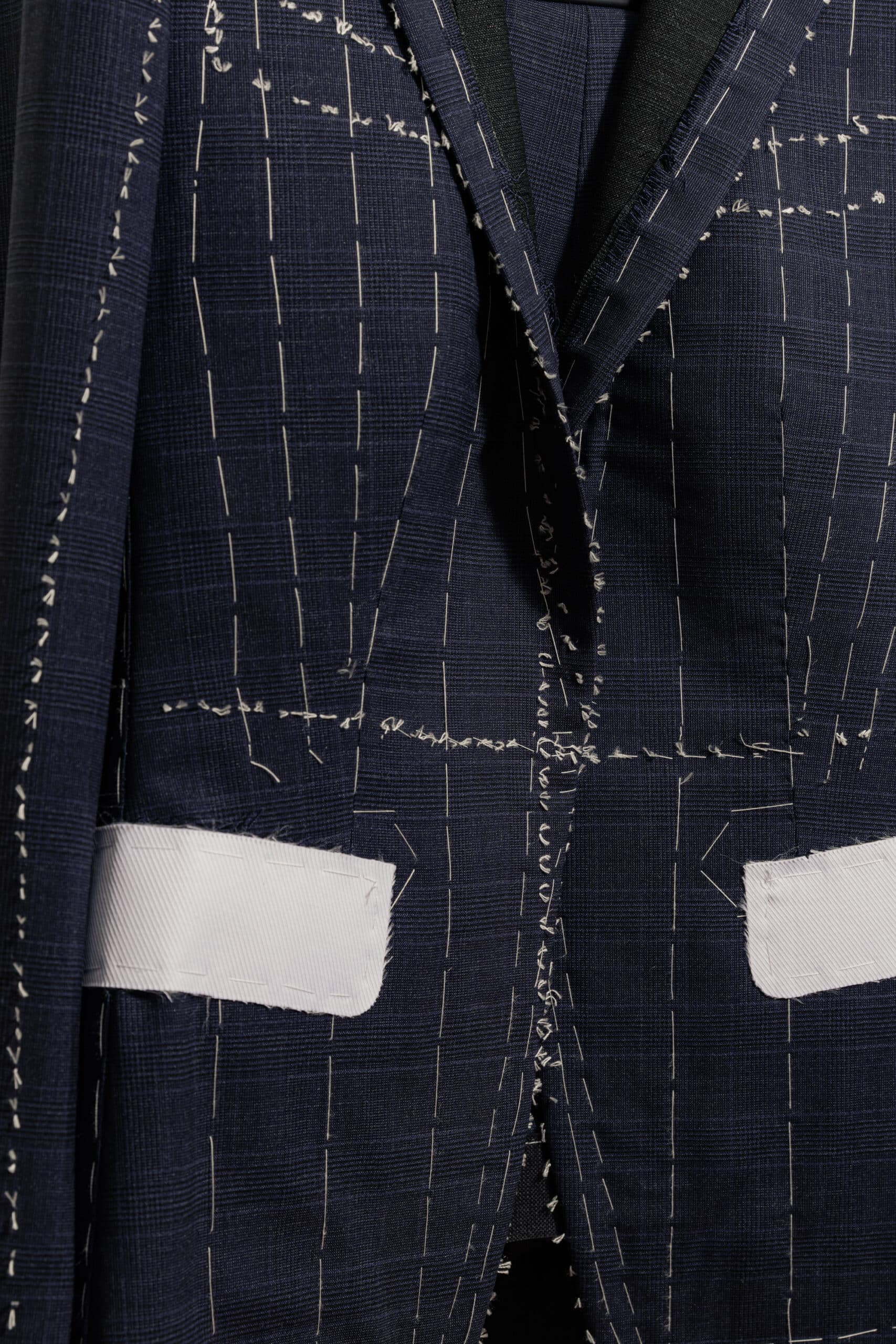 In Personam tailoring detail