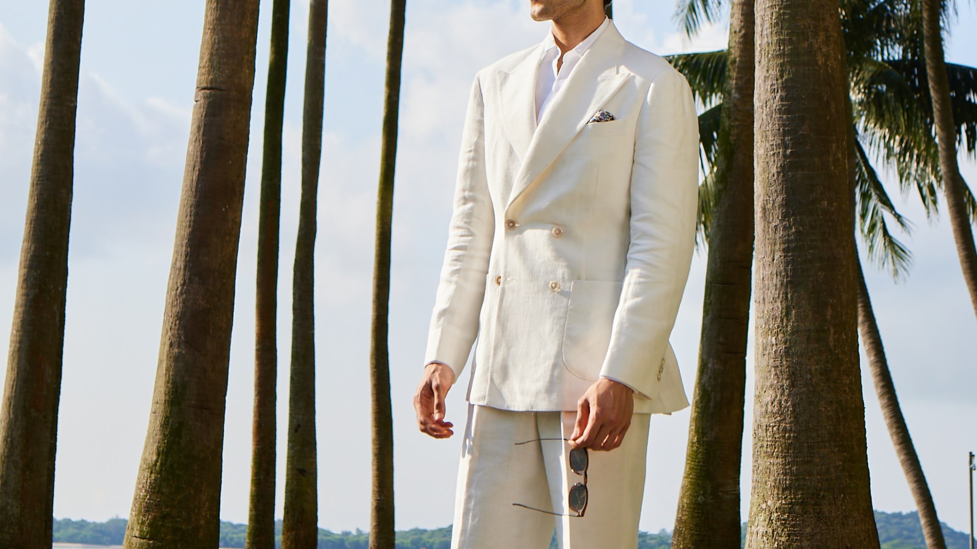 Our refreshed linen collection includes fine medium-weight linen fabrics such as OP2618 Palm Beach, which is excellent for formal tailoring.