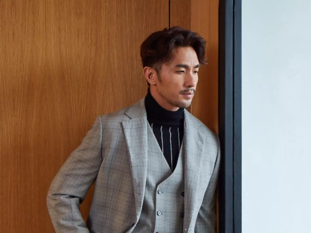 Gentleman with well tailored suit